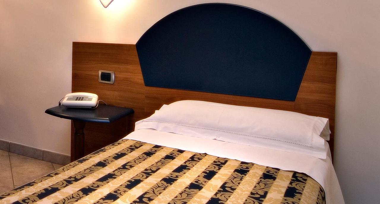 Hotel Marconi Pietraperzia Extérieur photo