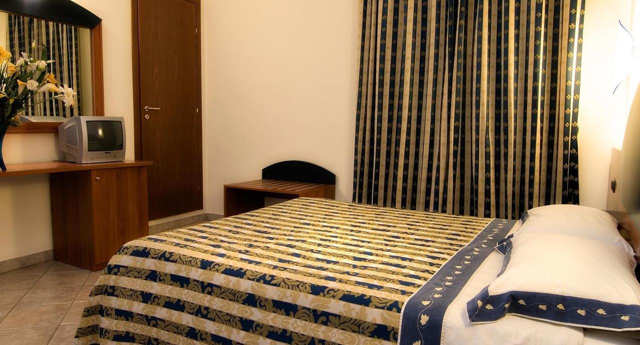Hotel Marconi Pietraperzia Extérieur photo