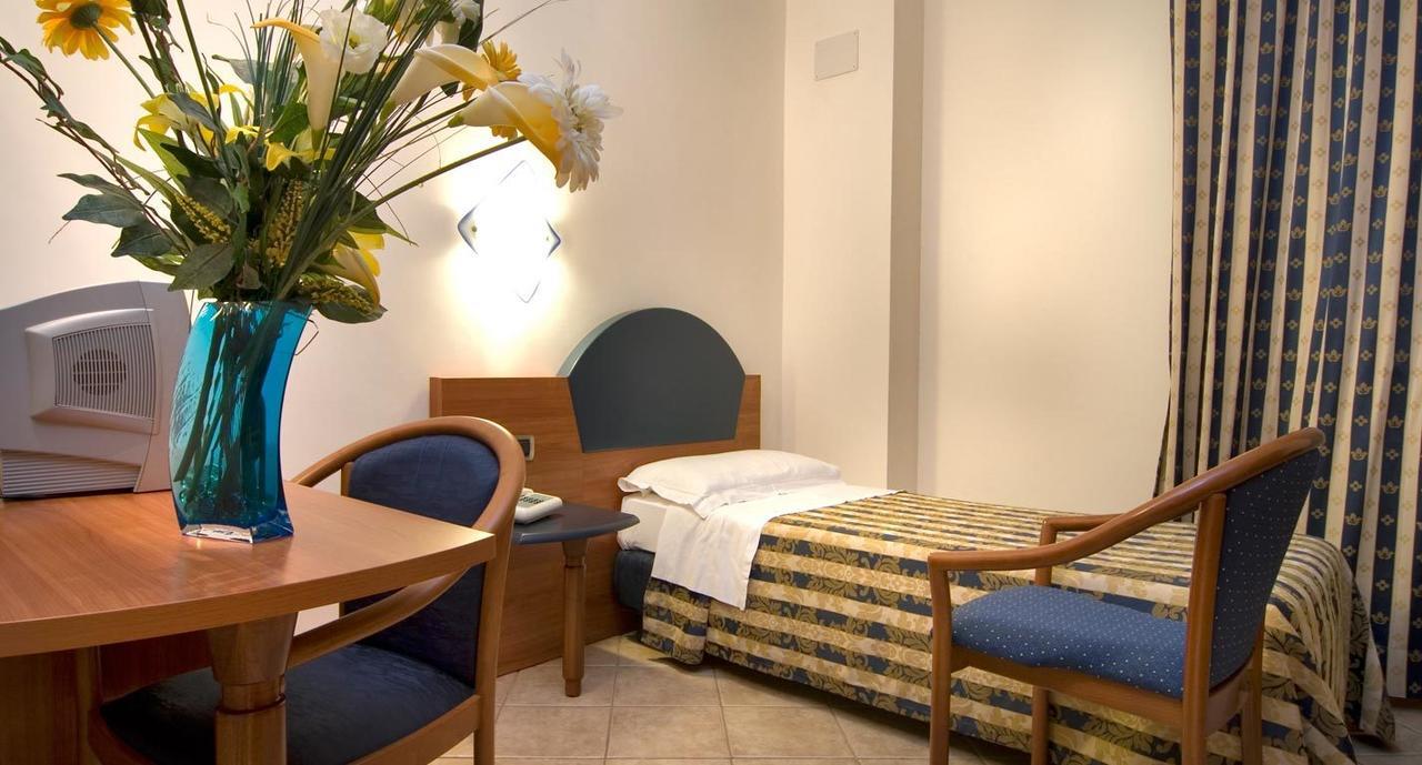 Hotel Marconi Pietraperzia Extérieur photo